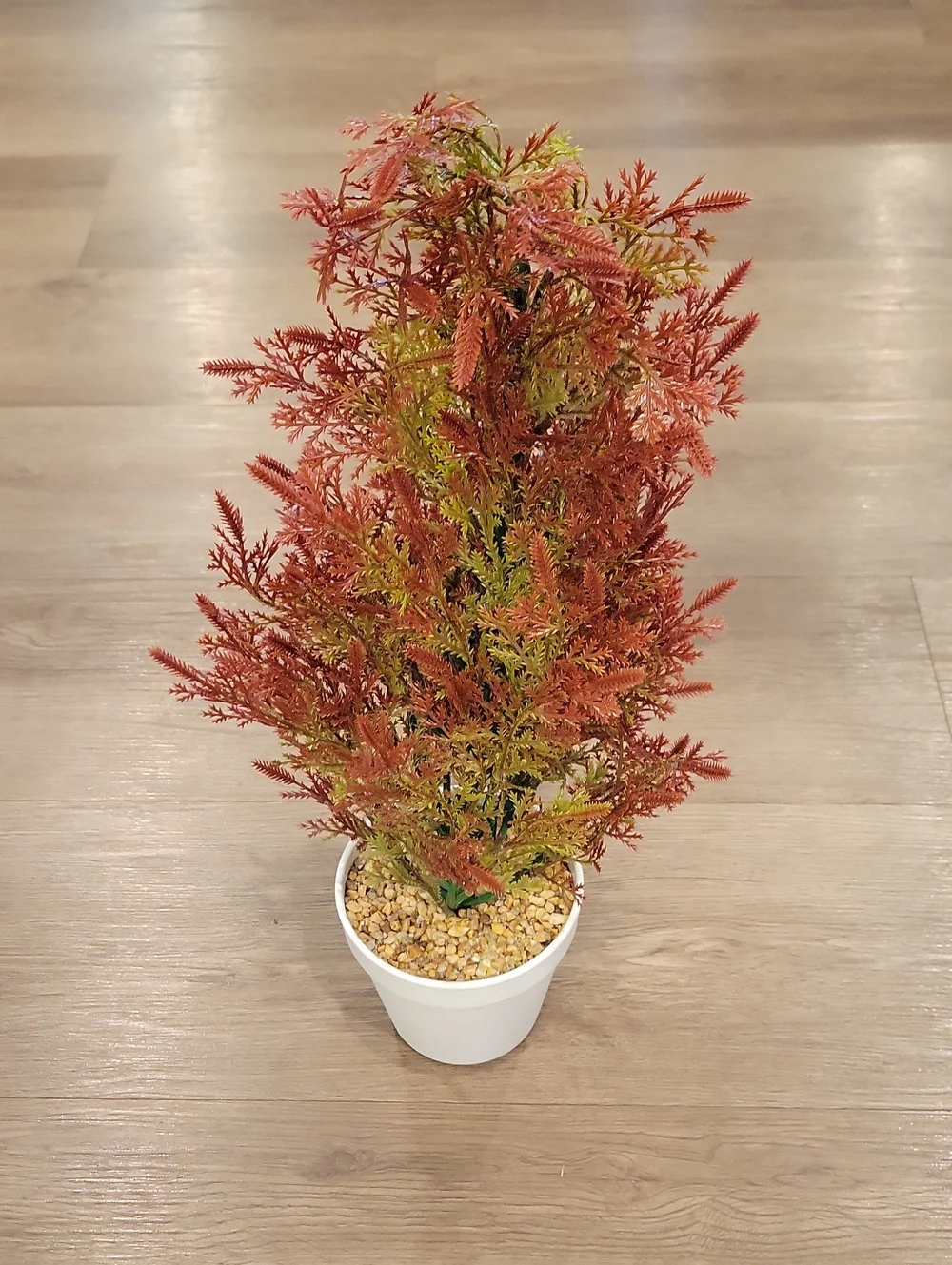 Like New Faux Plant Foliage With Pot